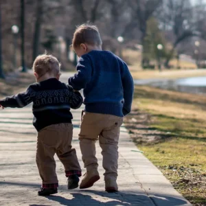 Assegno unico 2025, aumenti e novità per famiglie numerose e figli piccoli: ecco come cambiano gli importi