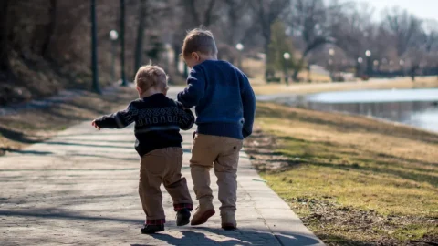 Assegno unico 2025, aumenti e novità per famiglie numerose e figli piccoli: ecco come cambiano gli importi