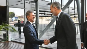 Flavio Cattaneo (Enel) incontra il Re di Spagna Filippo VI alla sede di Endesa a Madrid