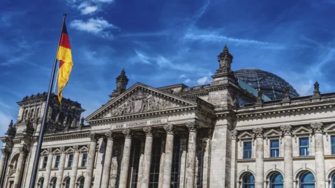 La Germania fa la storia: via libera del Bundestag alla riforma del freno al debito e ai maxi investimenti su difesa e infrastrutture