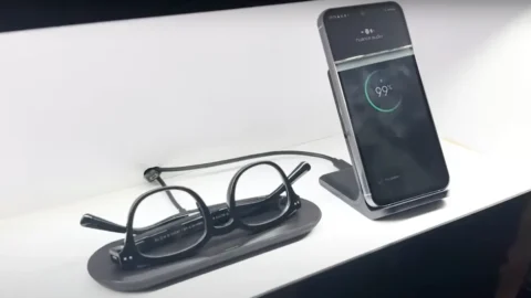 Essilux: gli occhiali acustici Nuance Audio arrivano negli Stati Uniti e in Italia. Ecco quando e prezzo