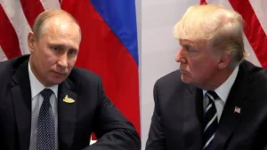 Trump telefona a Putin: “Avviare subito le trattative per la pace”. Dopo chiama anche Zelensky