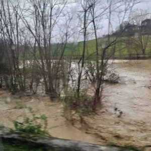 Maltempo, allerta rossa in Toscana, Arno a rischio esondazione. Mobilitazione straordinaria in Emilia-Romagna