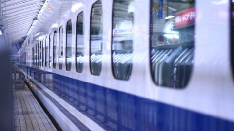 I treni giapponesi sanno schivare i terremoti. Un buon biglietto da visita sui mercati globali