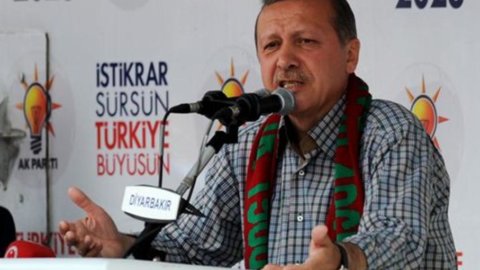 Turchia, Erdogan: “La crisi non ci toccherà”