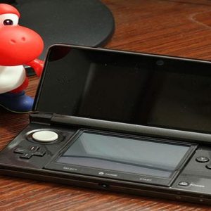 Nintendo lancia nuovi giochi su cellulare e prepara nuova console NX