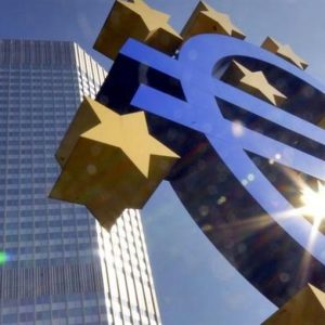 Effetto Bce: tassi sui Btp ai minimi da settembre, spread sotto 350 e Borsa positiva