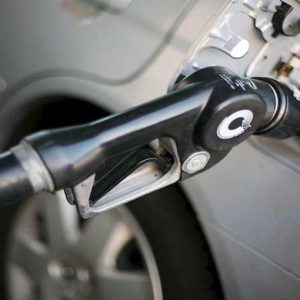 Carburanti, ancora rialzi: prezzo benzina a 1,769 euro