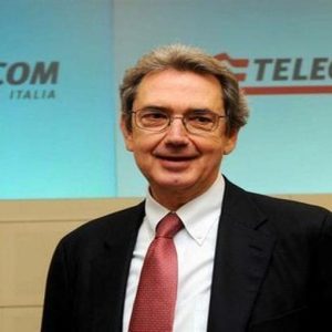 Bernabè a Moody’s:”Telecom conferma i target ma paga la scarsa responsabilità della classe politica”