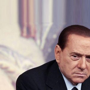 Tutte le sorprese della supertassa. Berlusconi nega ma medita cambiarla con l’aumento dell’Iva