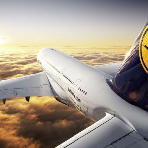 Il petrolio giova alle compagnie aeree: forti rialzi in Borsa per Air France e Lufthansa