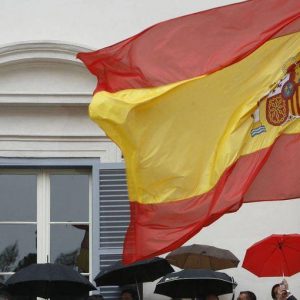 Spagna, primo via libera al budget d’austerity dal Parlamento