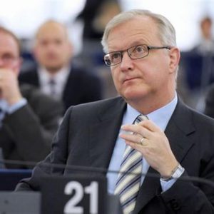 Ue, Rehn: un anno in più alla Spagna. L’Italia faccia di più contro l’evasione