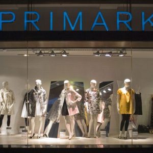 Zara e H&M, attenti: dall’Irlanda arriva Primark, la nuova catena di abbigliamento low cost