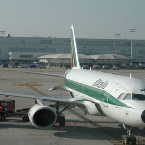 Alitalia verso aumento di capitale da 300 milioni