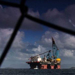 Borsa: Saipem in controtendenza dopo accordo per progetti sottomarini