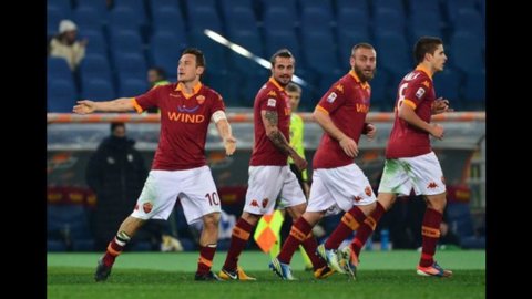 CAMPIONATO – La Juve paga la fatica di Champions e Totti la castiga regalando la vittoria alla Roma