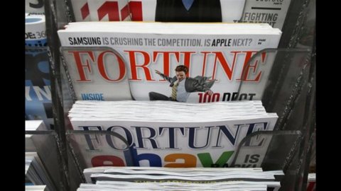 Time Warner mette in vendita la divisione magazine: Time, Sports Illustrated, Fortune e People