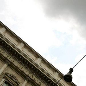Bankitalia: “Ok freno al risanamento per attivare crescita”