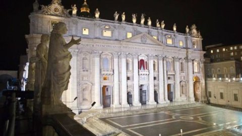 Vaticano, Ior: congelati fondi monsignor Scarano