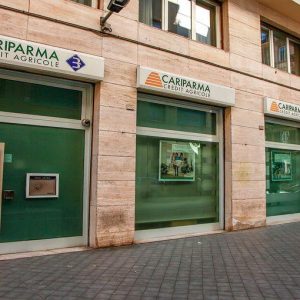 Banche, Cariparma: 3 Casse di risparmio per 1 euro