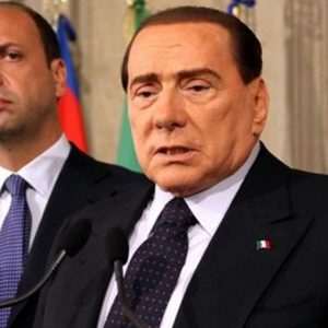 Il Pd a Berlusconi: tempo sì, Consulta no. E il Cav deposita le carte per difendersi
