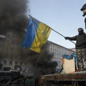 Gli scontri in Ucraina agitano le Borse: a metà giornata peggio di Piazza Affari fa solo Madrid