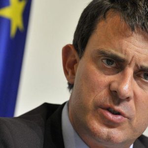 Francia, Valls lascia i socialisti: partito morto