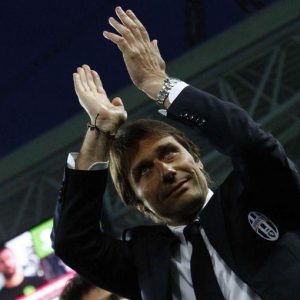 Antonio Conte resta alla Juve: ieri l’annuncio ufficiale che fa felici i tifosi bianconeri