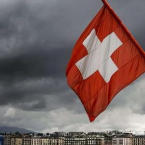 Svizzera, referendum sul salario minimo: si va verso il no