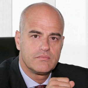 Eni, Descalzi: “Guerra in Libia, serve sforzo internazionale per la pace”