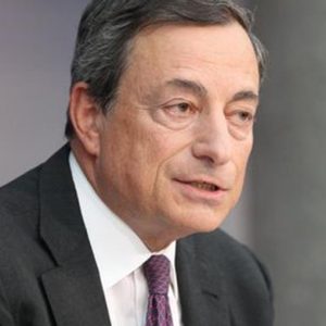 Oggi il D-day di Draghi mentre la Yellen preannuncia il rialzo dei tassi Fed: vola il dollaro