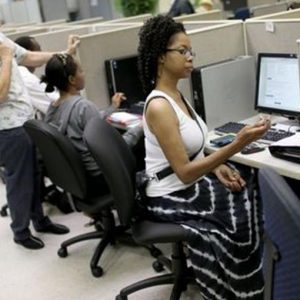 Usa: disoccupazione stabile, crescono più delle attese i nuovi impieghi