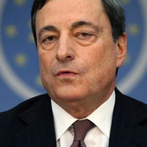 Qe in arrivo, oggi in Germania parla Draghi. Dopo il petrolio crolla anche il rame