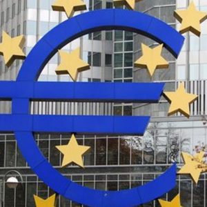 Eurozona, inflazione negativa alimenta attese Bce