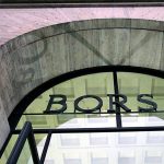 Borsa chiusura 18 settembre: listini azionari deboli in attesa della Fed. A Piazza Affari crolla Campari (-7%) e sale Telecom