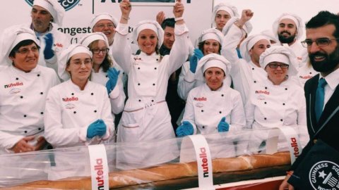 Expo: baguette record alla Nutella, la più lunga del mondo