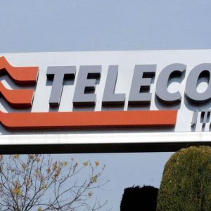 Telecom: Ebitda -18%, nel nuovo piano salgono gli investimenti in Italia