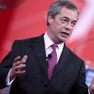 Usa, Nigel Farage ricevuto da Trump
