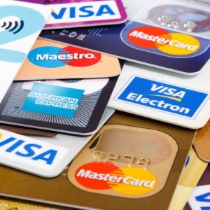 Carte di credito e carta di debito: tutto quello che c’è da sapere