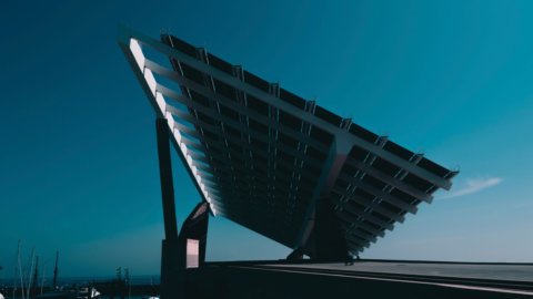 ING Italia: punta sulle rinnovabili e rifinanzia EF Solare Italia