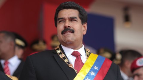Venezuela: Maduro contro il Parlamento