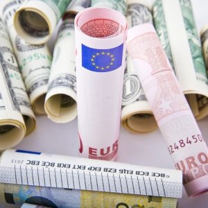 La forza dell’euro e la debolezza del dollaro: la chiave è politica