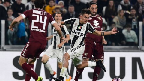 Juve-Toro, il derby infiamma il campionato e fa sperare Napoli e Roma